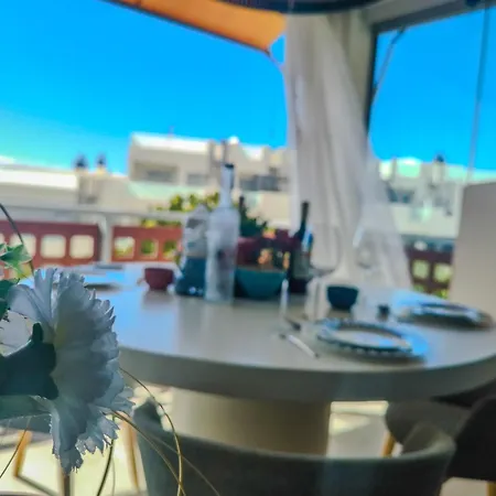 Rentenerife Elim Ocean Daire *